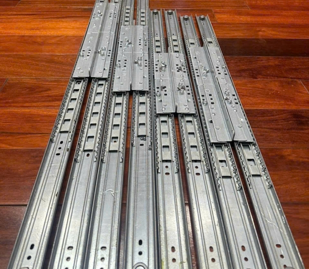 RAY CÁP BÀN MỞ RỘNG HAI BÊN NGŨ KIM PHÁT TRIỂN