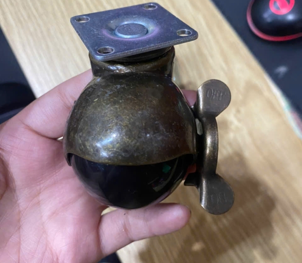 BÁNH XE ĐỊA CÂU ĐẾ VUÔNG PT