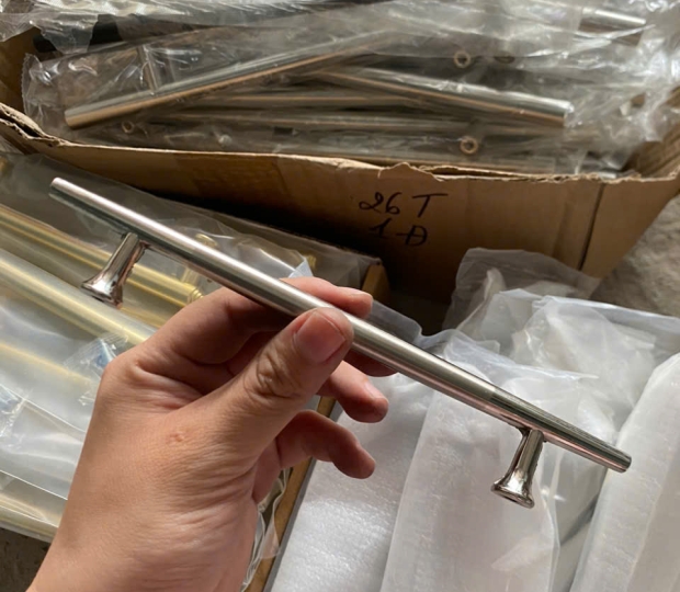 TAY NẮM ĐŨA NGŨ KIM PHÁT TRIỂN