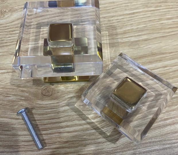 TAY NẮM TRONG SUỐT NGŨ KIM PHÁT TRIỂN