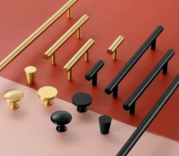 TAY NẮM ĐŨA NGŨ KIM PHÁT TRIỂN