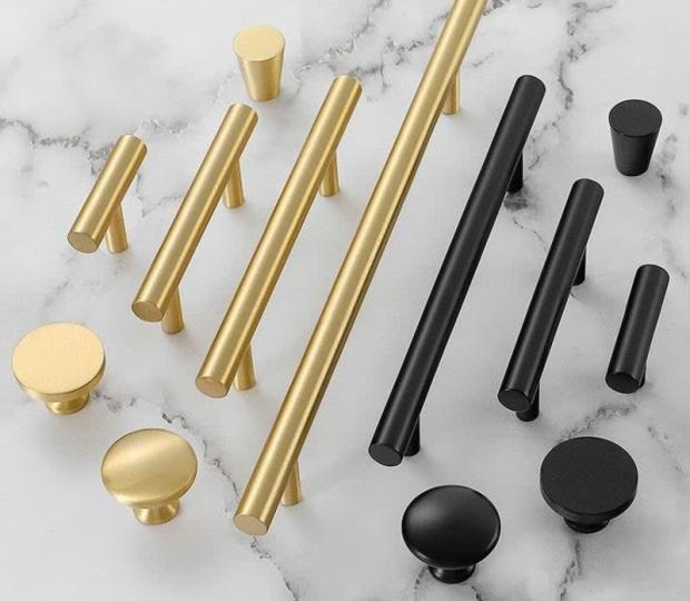 TAY NẮM ĐŨA NGŨ KIM PHÁT TRIỂN