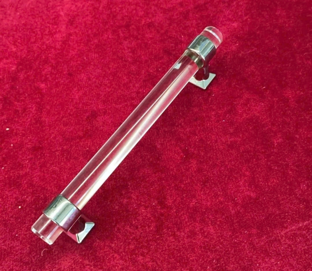 TAY NẮM TRONG SUỐT NGŨ KIM PHÁT TRIỂN